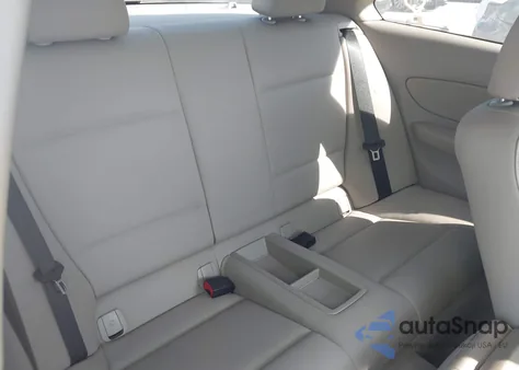 2013 BMW 128I z USA, uszkodzony, nr VIN WBAUP7C59DVP25339